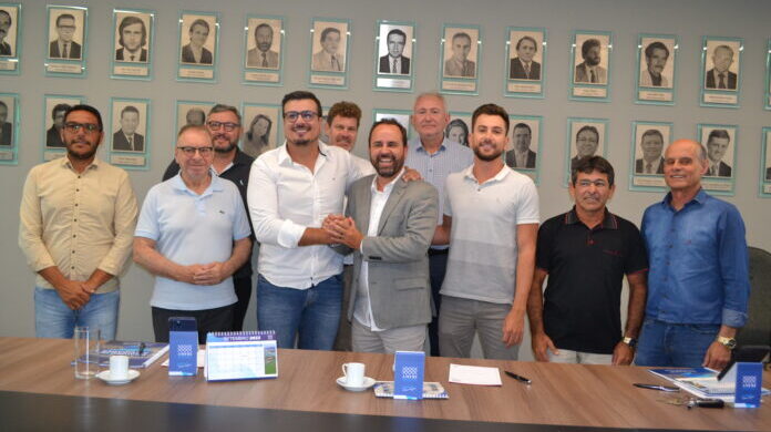 Prefeito de Bombinhas Paulo Henrique Dalago Muller é o novo presidente da Amfri