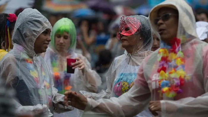 Carnaval em Santa Catarina é de chuvas e vento forte