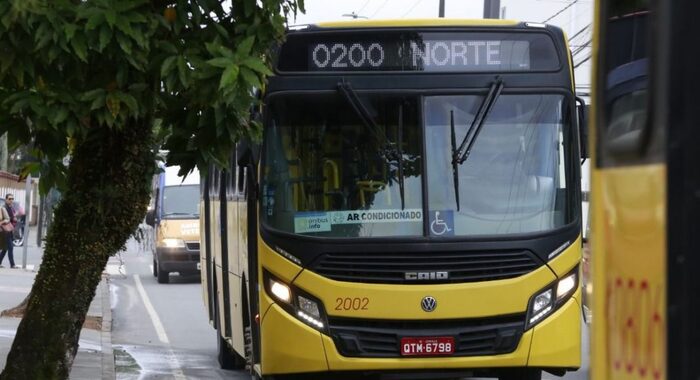 Joinville - Homem é preso após se masturbar em ônibus no bairro Santo Antônio