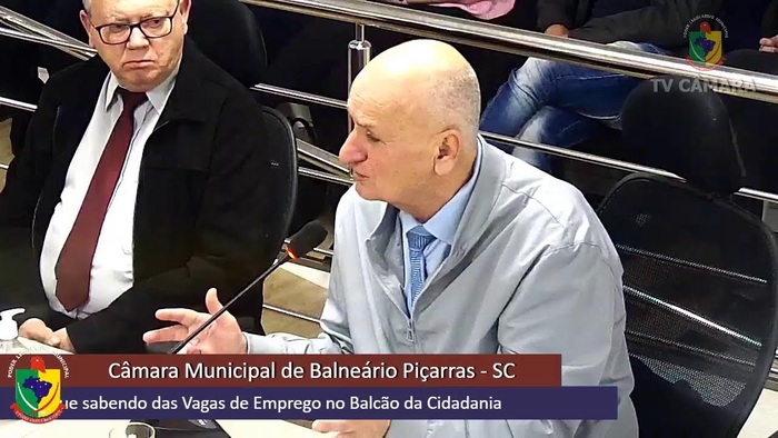 Novos Cargos - Câmara de Piçarras aprova lei que aumenta número de assessores parlamentares