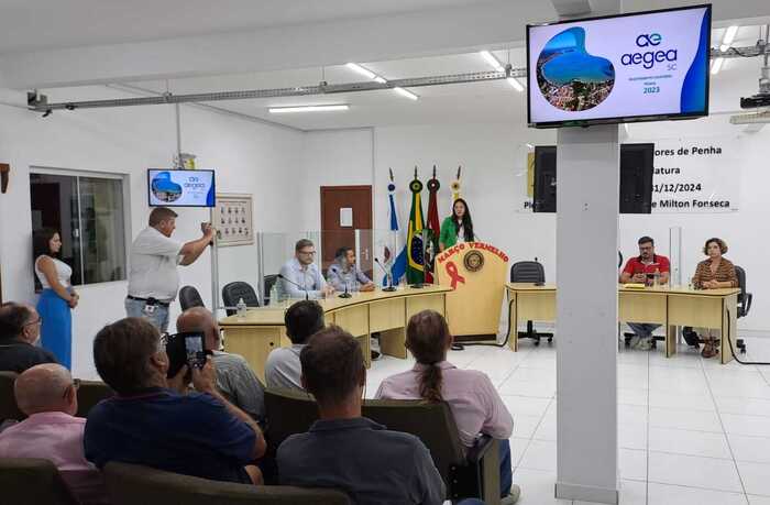 Penha - População conhece cronograma de obras da implantação do sistema de esgoto