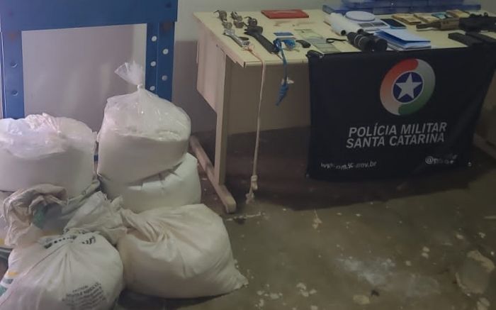 Costa Esmeralda - Chefão do tráfico é preso em condomínio de luxo na Meia Praia em Itapema 