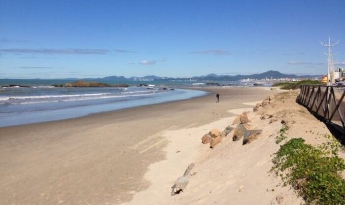 Navegantes – Jovem desaparece ao entrar no mar na praia do Gravatá