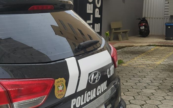 Itapema - Mãe e filhos são resgatados após uma semana presos dentro de casa