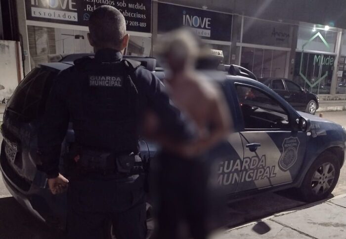 Balneário Camboriú – Morador de rua é morto com pedrada na cabeça