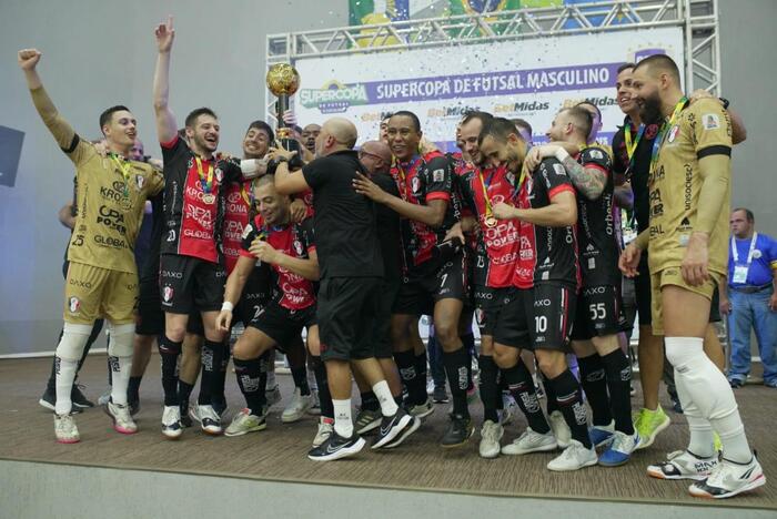 JEC Futsal vence o Sorocaba e conquista a Supercopa e vaga para a Libertadores