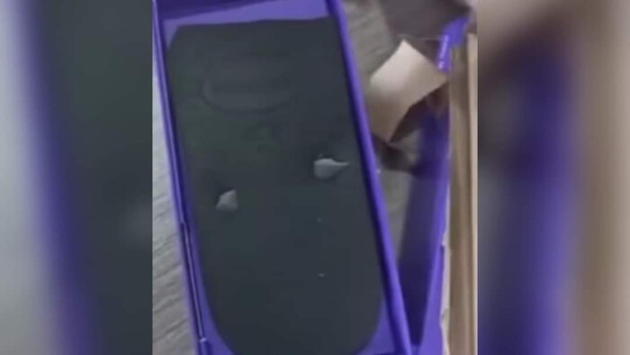 Porto Belo - Morador recebe chinelo em vez de iPhone comprado pela internet