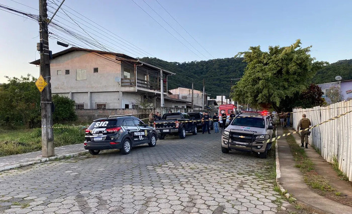 Itajaí – Grupo suspeito de atirar em bombeiros é alvo de operação das policias Civil e Militar 