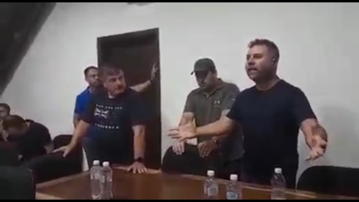 Barra Velha - Prefeito diz que exonerou funcionário por traficar cocaína na prefeitura