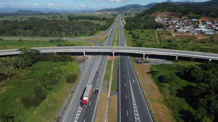 DNIT conclui novos viadutos e trechos de duplicação na BR-470