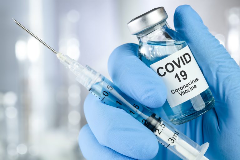Penha - Vacina bivalente contra a Covid-19 está disponível para todos os grupos prioritários