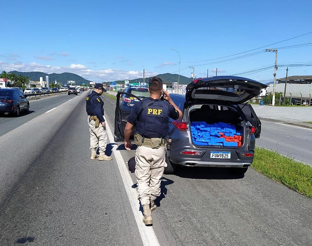 Navegantes – Homem é preso com 382 quilos de maconha na BR-101