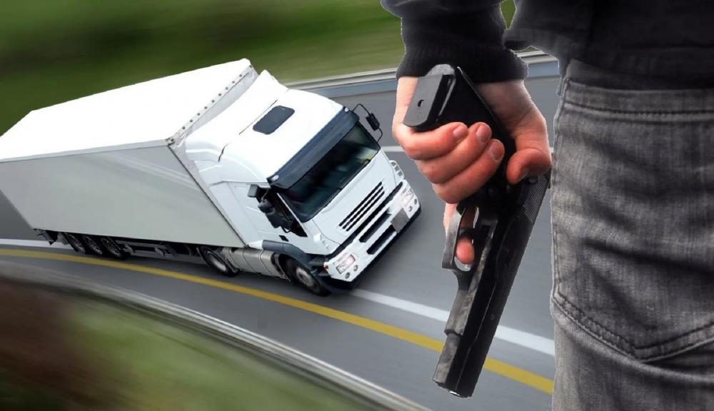 Itajaí – Caminhoneiros são sequestrados e agredidos por criminosos em Balneário Piçarras