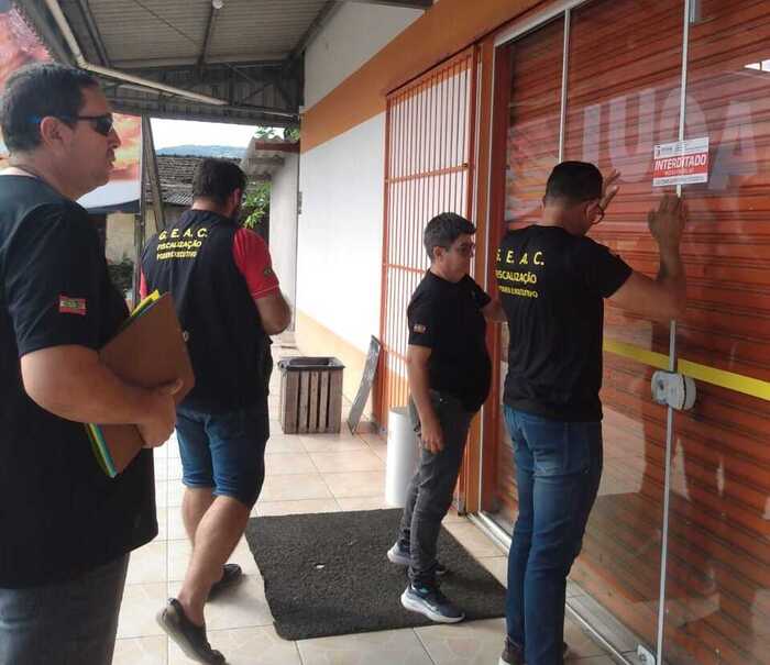 Penha - GEAC interdita estabelecimentos por descumprimento de códigos sanitários