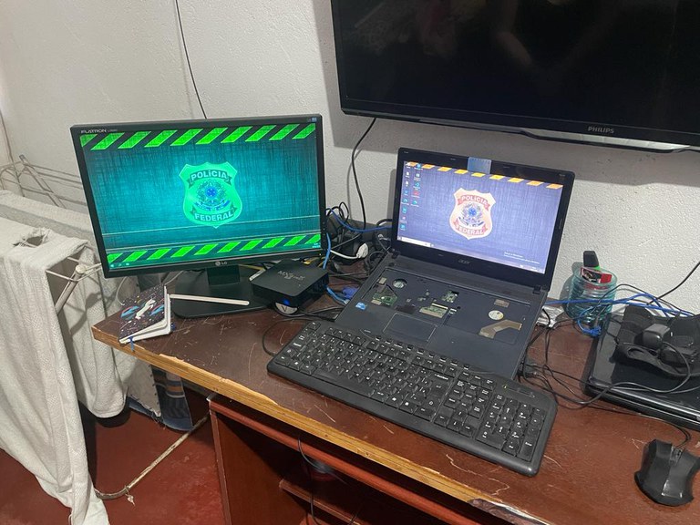 PF deflagra ação em Curitiba e Itapoá para investigar falsificação de documentos