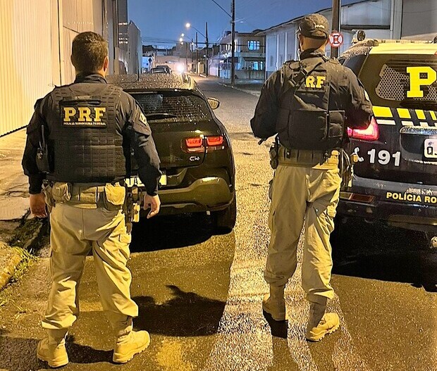 Motorista de aplicativo não devolve carro alugado e é preso na BR-101