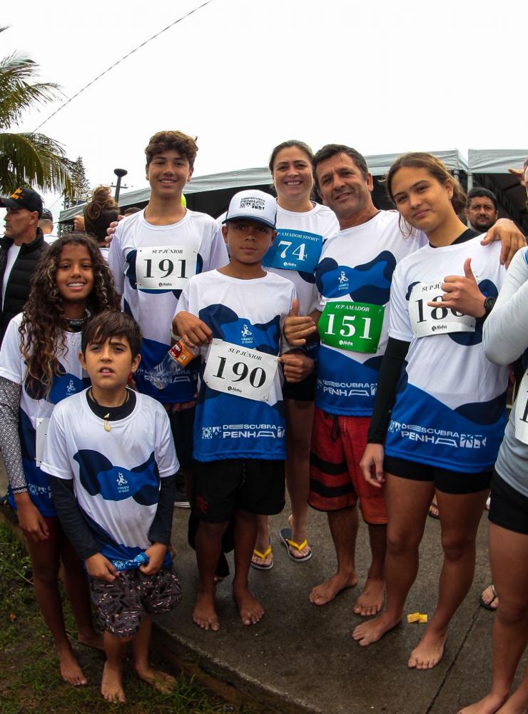 Penha – Equipe penhense de stand up paddle participa de competição em Saquarema (RJ)