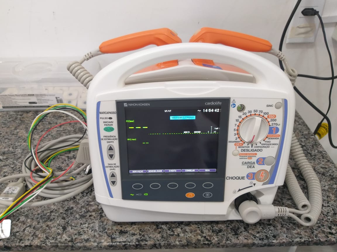 Penha: Pronto Atendimento 24h recebe novo equipamento cardioversor e desfibrilador
