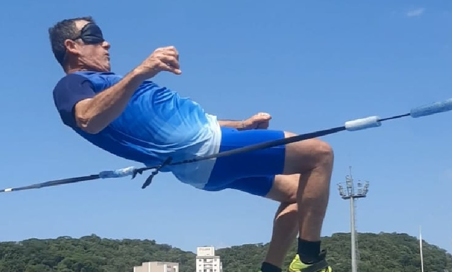 Balneário Piçarras - Paratleta piçarrense conquista bicampeonato de salto em altura Brasileiro de Atletismo