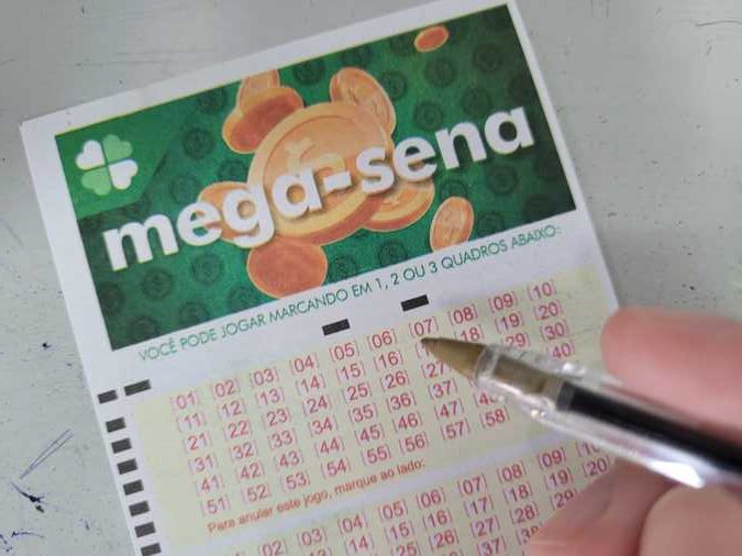 Sortudos de SC garantem bolada na Mega-Sena que premiou com R$ 51 milhões