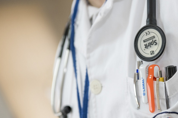 Penha – Médico do PA 24h é afastado por apresentar indícios de embriaguez