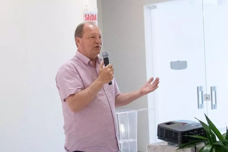 Balneário Barra do Sul - Vereadores extinguem mandato de prefeito Antônio Rodrigues 