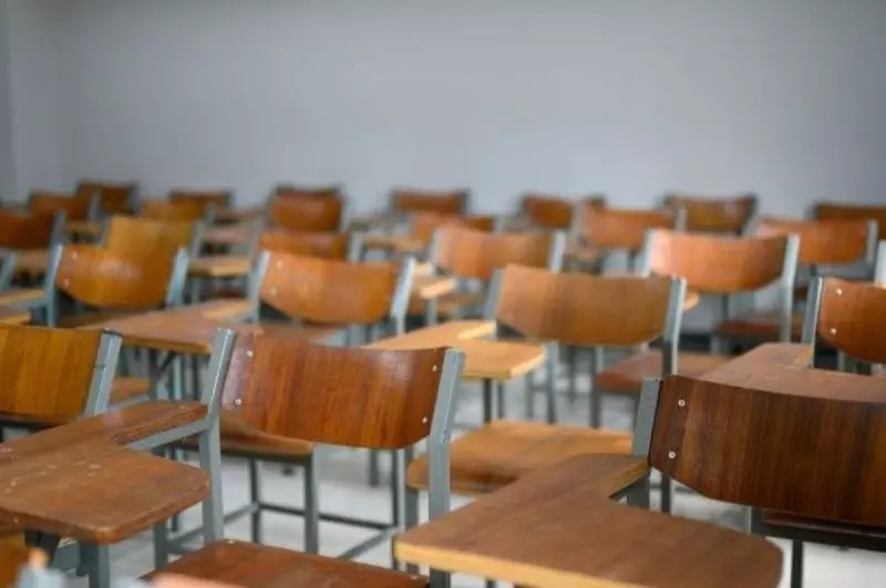 Polícia cumpre mandado na casa de adolescente suspeito de invadir escolas em Rio do Sul
