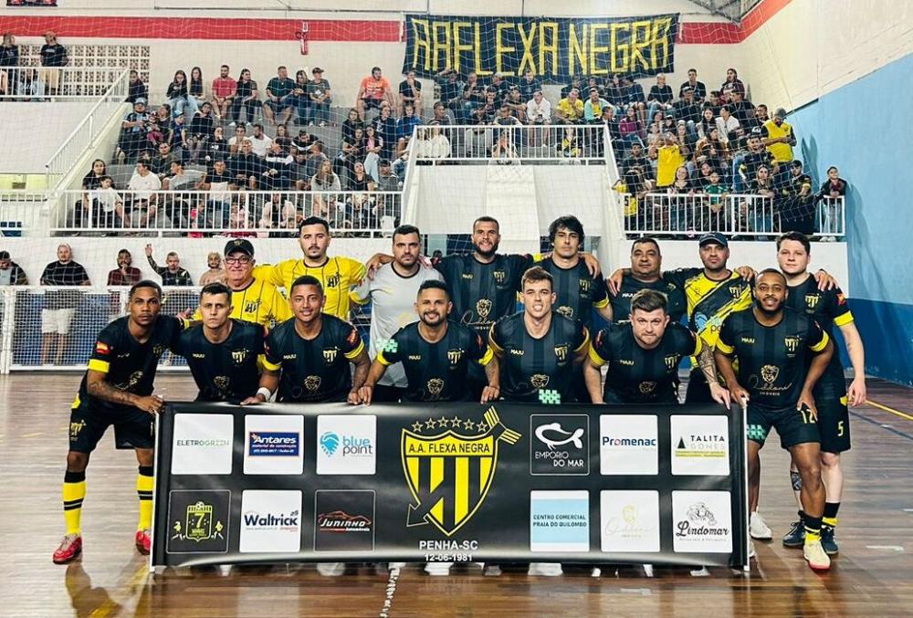 Penha – Flexa Negra goleia o São Cristóvão e carimba passaporte para a final do Municipal de Futsal da Primeirona