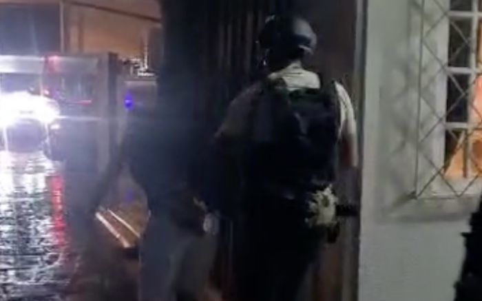 Itajaí - Líder de facção gaúcha é preso em apartamento na Praia Brava