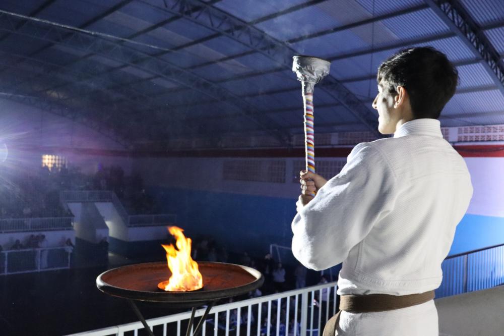 Cerca de 800 pessoas participam da Abertura dos Jogos Escolares de Penha