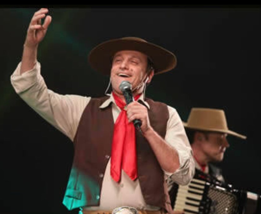Morre aos 63 anos o cantor regionalista Ivonir Machado