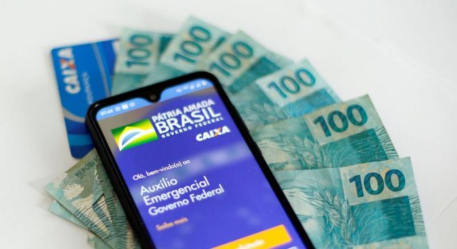 Coronavoucher: Saque de auxílio emergencial começa a ser liberado hoje