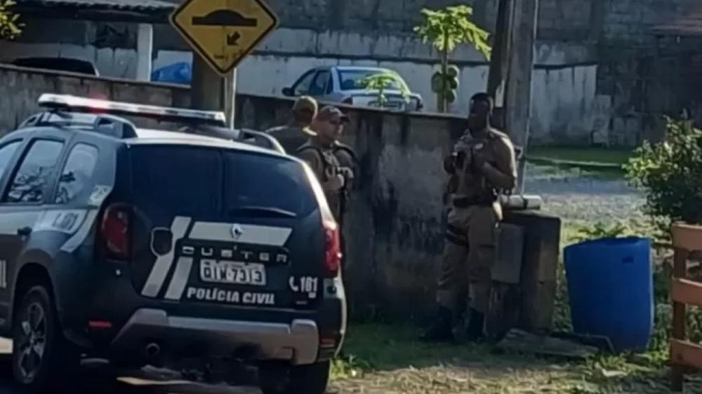 Indaial – Padrasto é morto a facadas por enteada após abusos sexuais