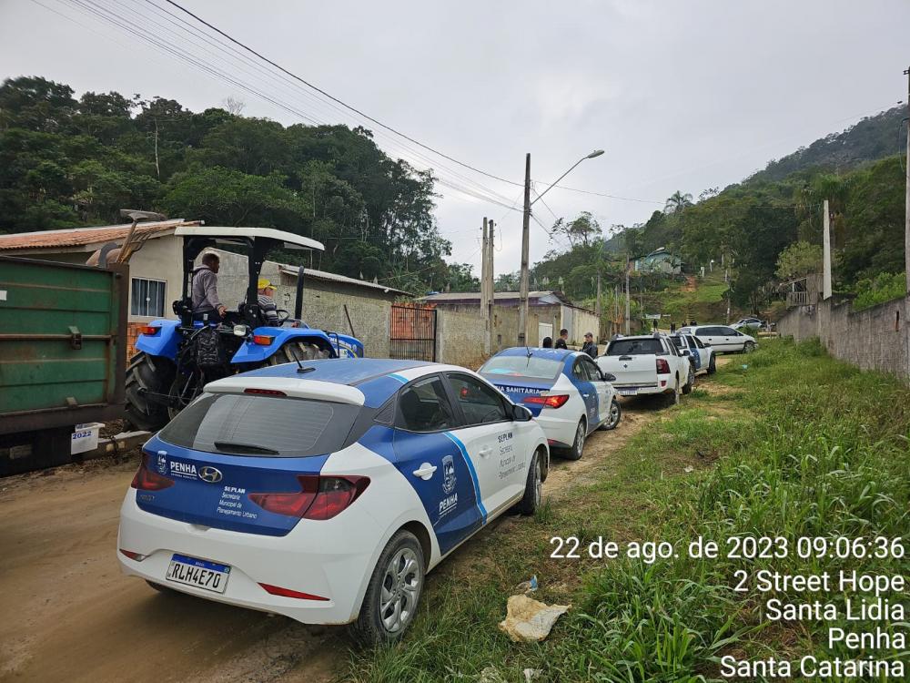 Penha - Construções irregulares são demolidas no bairro Santa Lídia