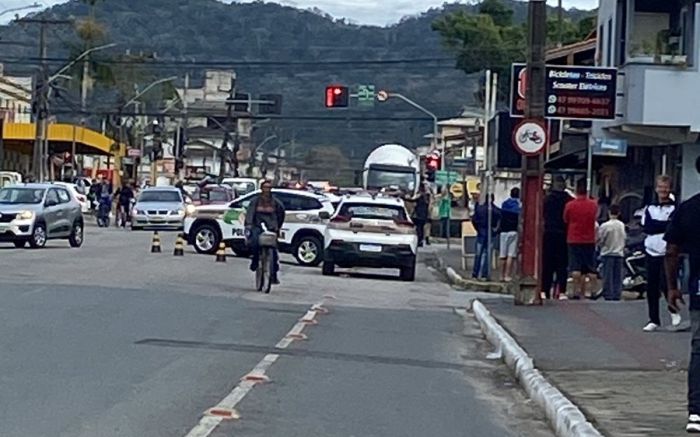 Itajaí - Briguento levou tiros de borracha à queima-roupa da PM
